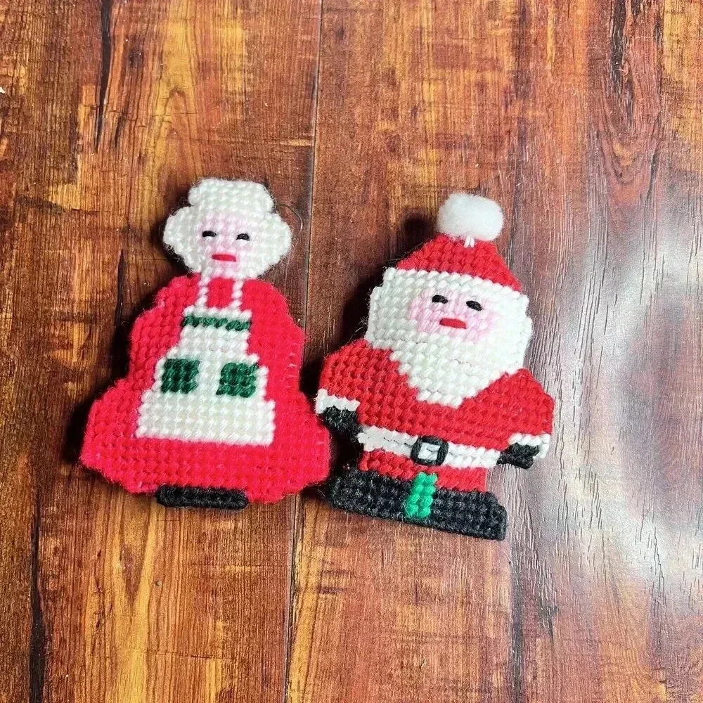 Vintage Handmade‎ Santa Mrs Claus Needlepoint Christmas Ornament Set 70s Kitsch